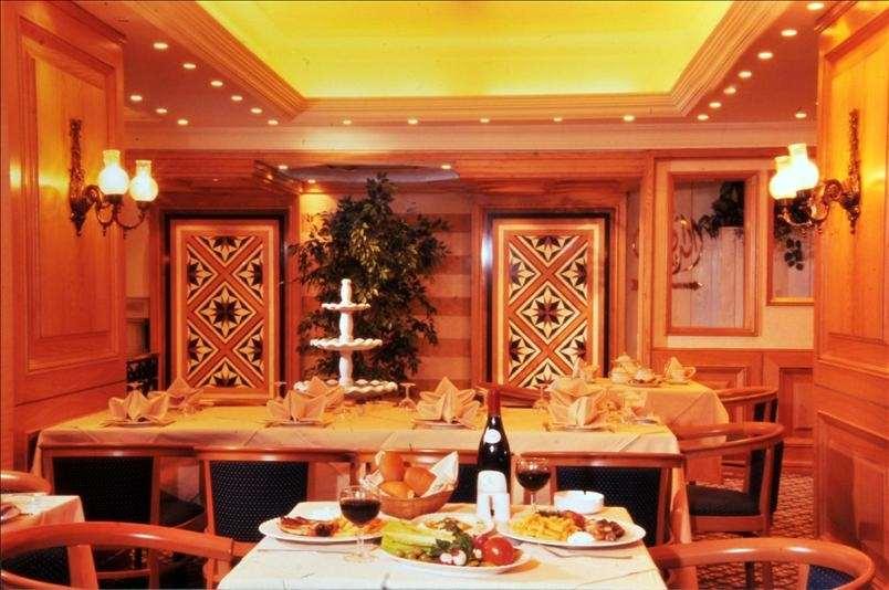 Grand Hotel Beirut Restoran gambar
